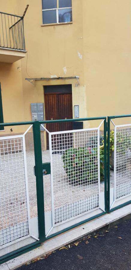 Vicino Di Centro E Universita Stanza Con Balcone Περούτζια Εξωτερικό φωτογραφία